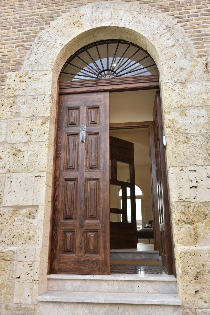 Sanmartina Hotel Becerril de Campos Eksteriør bilde